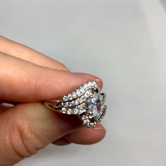 🎄NWT Simulated Diamond ring sterling silver J-39 - Picture 6 of 10